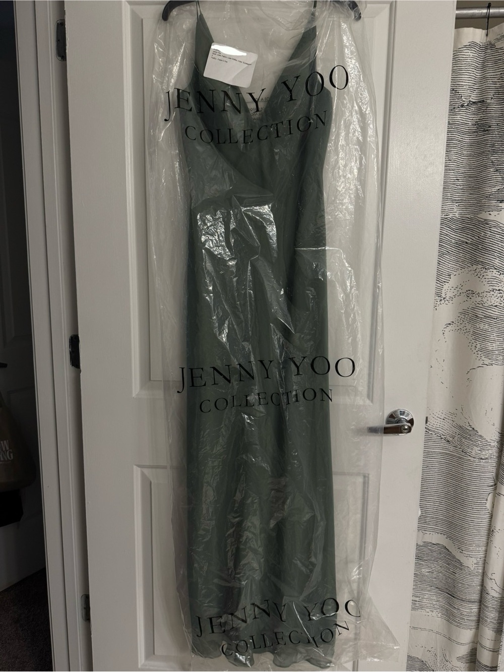 NEW Jenny Yoo Collection Jude Eucalyptus V-Neck Green Evening Dress Luxe Chiffon - Picture 3 of 5